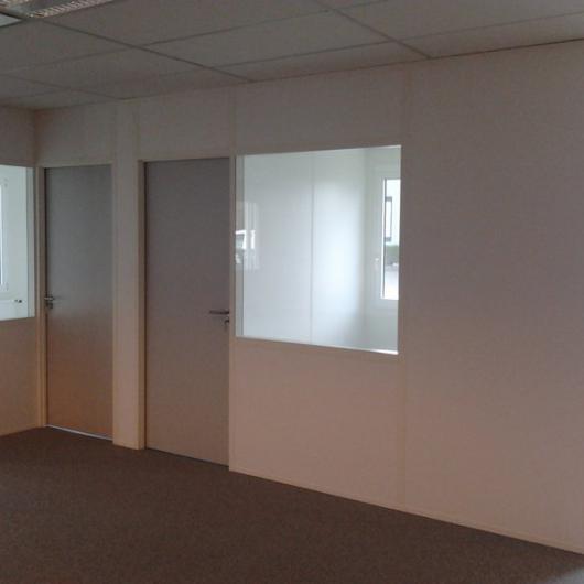 Removable solid partition with glazing